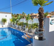 Просторная вилла в Ла Сиесте с бассейном и террасой 130 кв.м