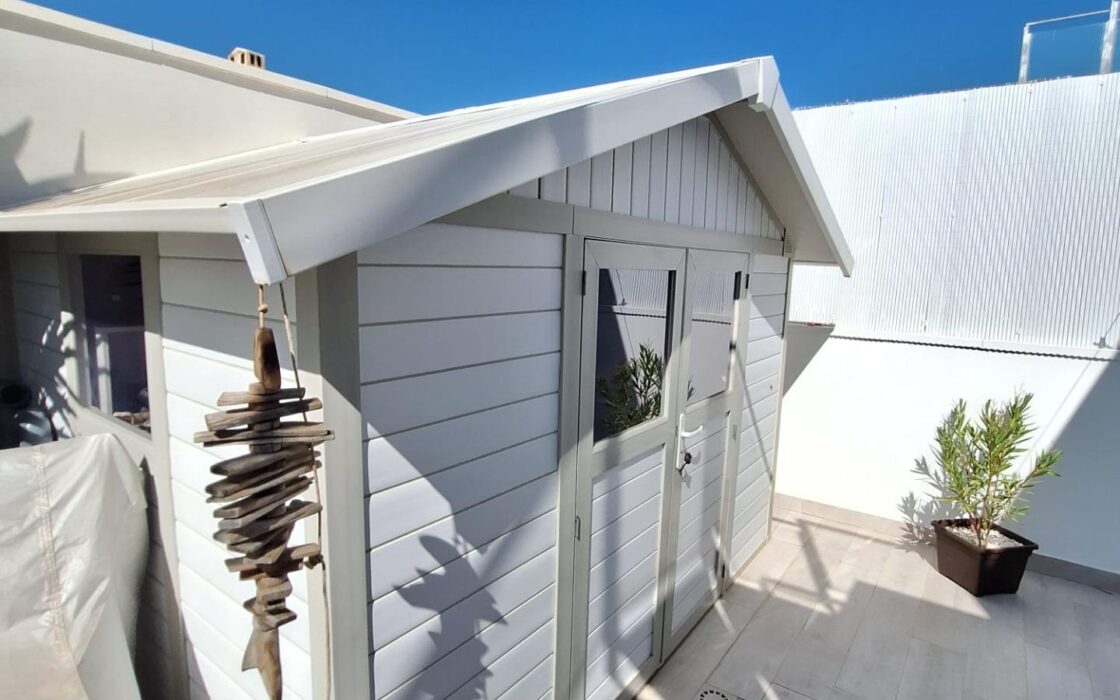 Просторная вилла в Ла Сиесте с бассейном и террасой 130 кв.м