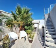 Просторная вилла в Ла Сиесте с бассейном и террасой 130 кв.м