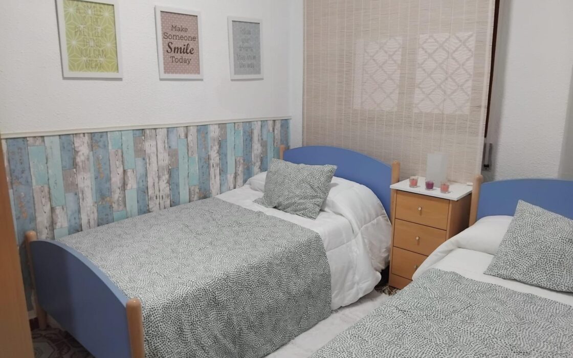 Квартира 2 спальни в центре Вильяхойосы, 1 км від пляжу