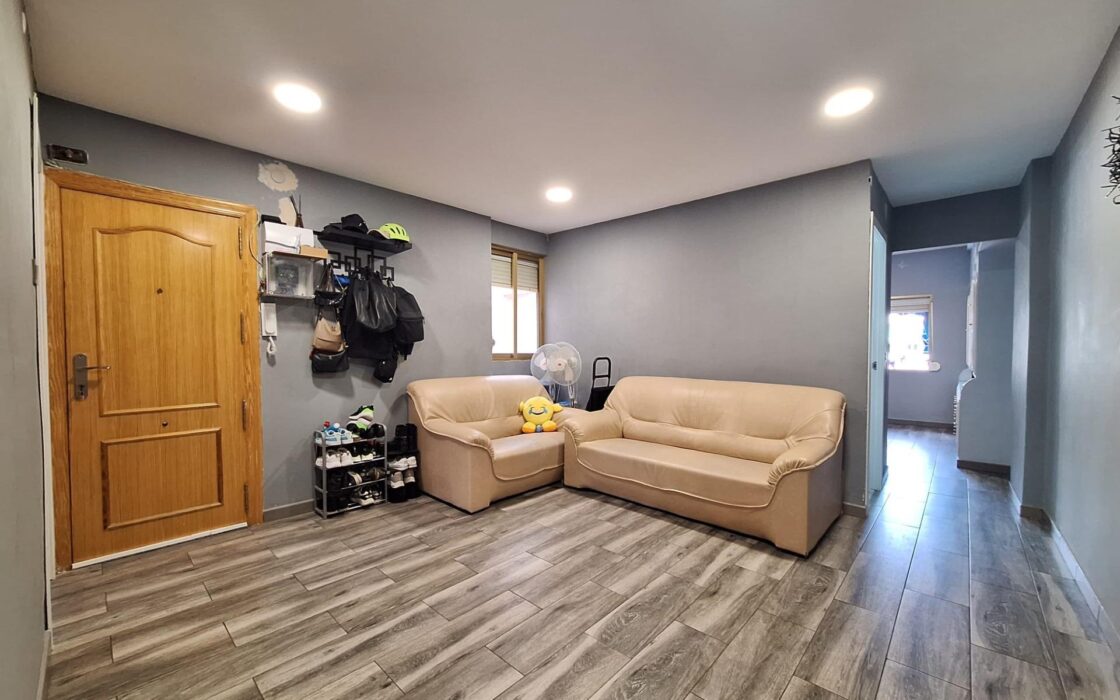 Апартаменты 89 кв.м с террасой в Аликанте 2 спальни