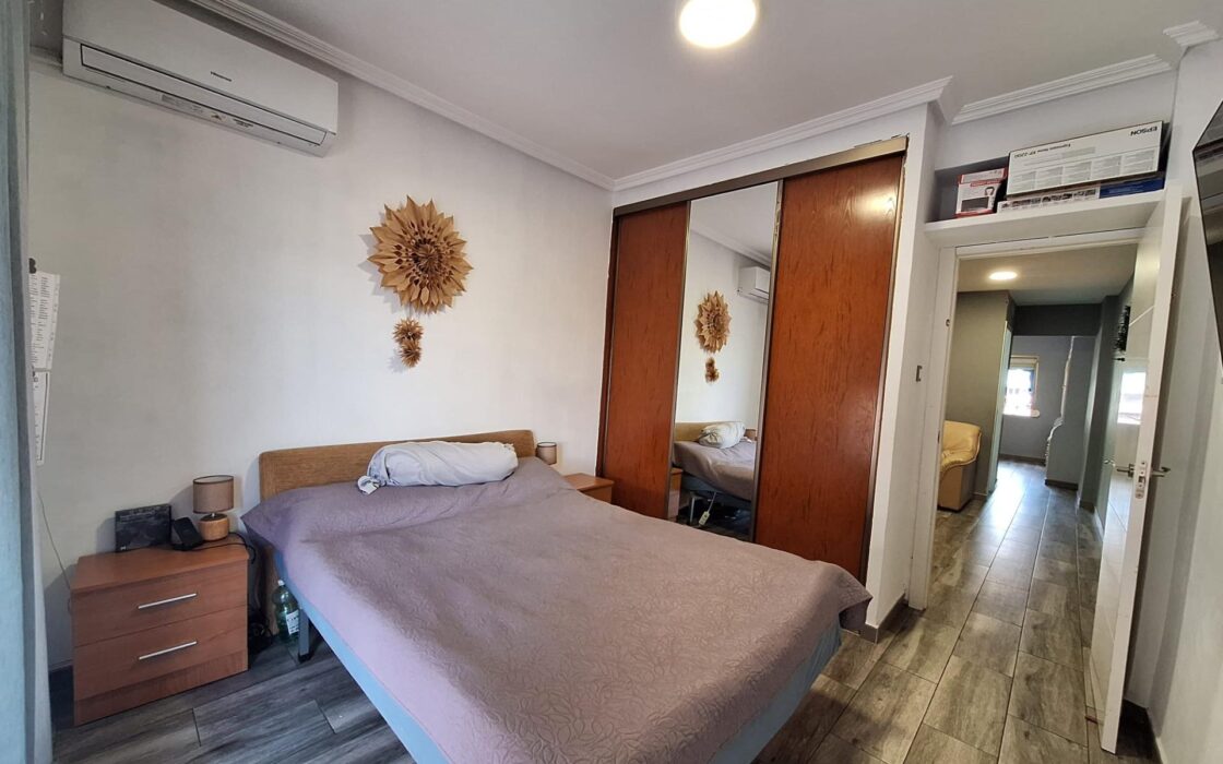 Апартаменты 89 кв.м с террасой в Аликанте 2 спальни