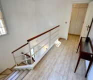 Вілла біля моря в Лас Ротас з садом та терасами 200 кв.м