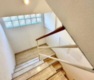 Вілла біля моря в Лас Ротас з садом та терасами 200 кв.м