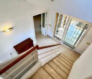 Вілла біля моря в Лас Ротас з садом та терасами 200 кв.м