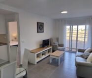 Квартира с 2 спальнями в Пунта Прима у моря с террасой