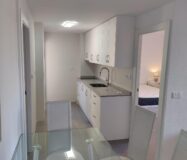 Квартира с 2 спальнями в Пунта Прима у моря с террасой