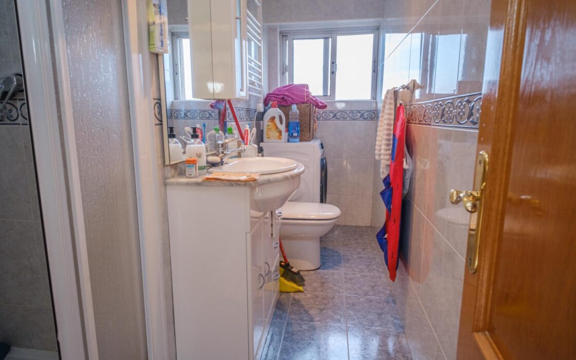 Апартаменты 78 кв.м в Авилесе с 3 спальнями на 1 этаже