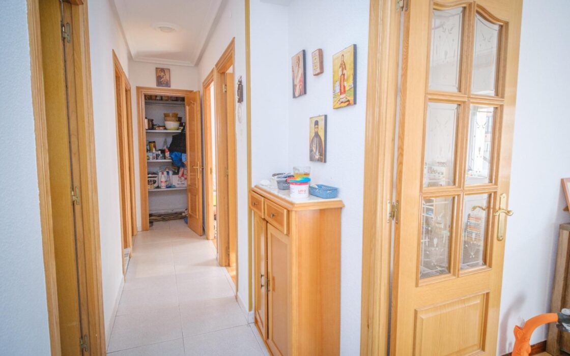 Апартаменты 78 кв.м в Авилесе с 3 спальнями на 1 этаже