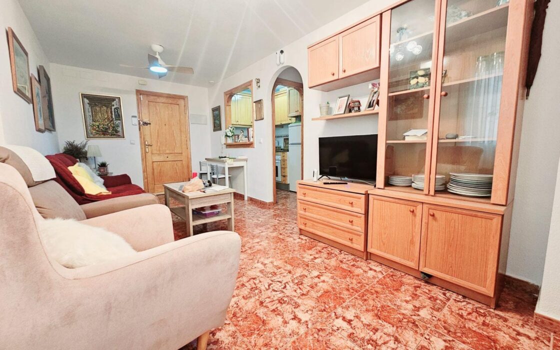 Апартаменты в Торревьехе 46 кв.м, 600 м до моря