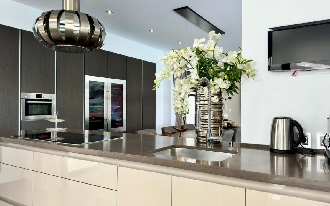 Розкішна вілла в Альтеа з терасою та панорамними видами