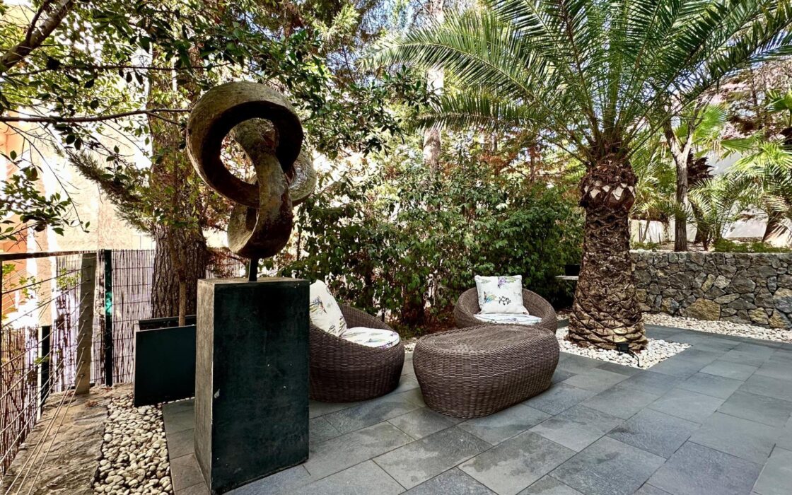 Розкішна вілла в Альтеа з терасою та панорамними видами