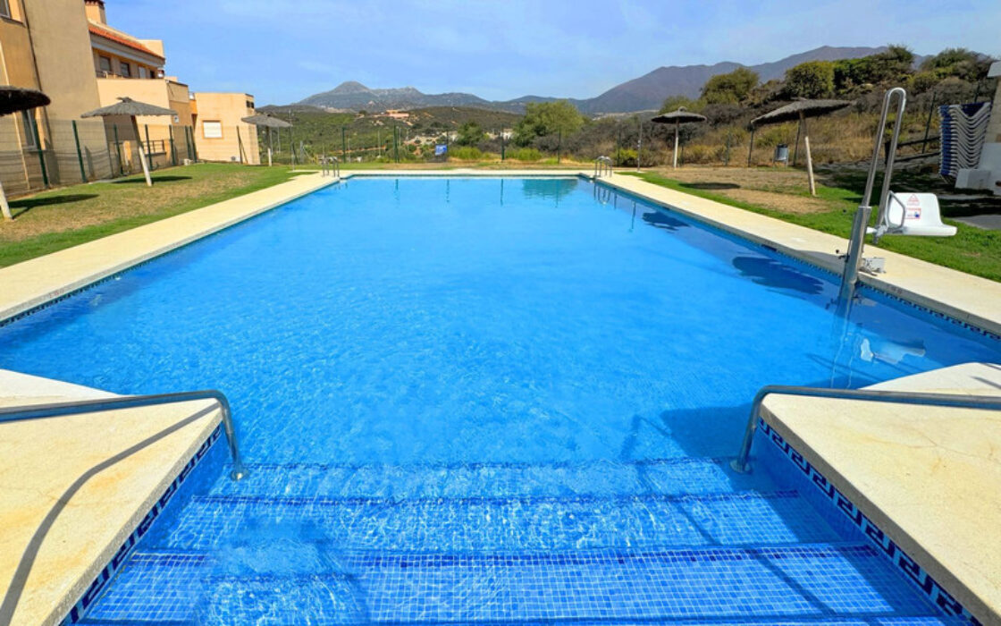 Квартира з терасою та видом на море в Касаресі 61 кв.м