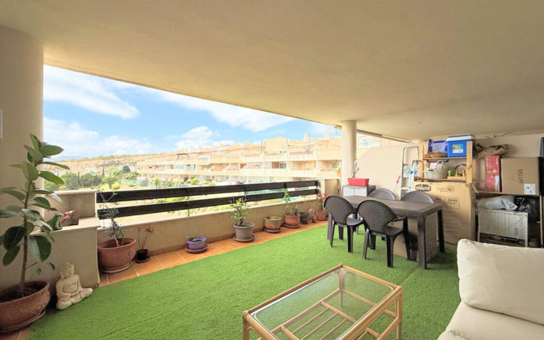 Квартира з терасою та видом на море в Касаресі 61 кв.м