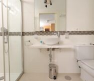 Будинок у Сьюдад Кесада 358 кв.м з терасою та барбекю