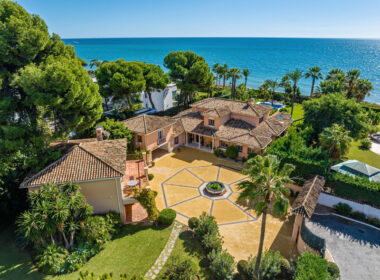 Вілла біля моря в Новій Золотій Мілі з терасою, 735 кв.м.