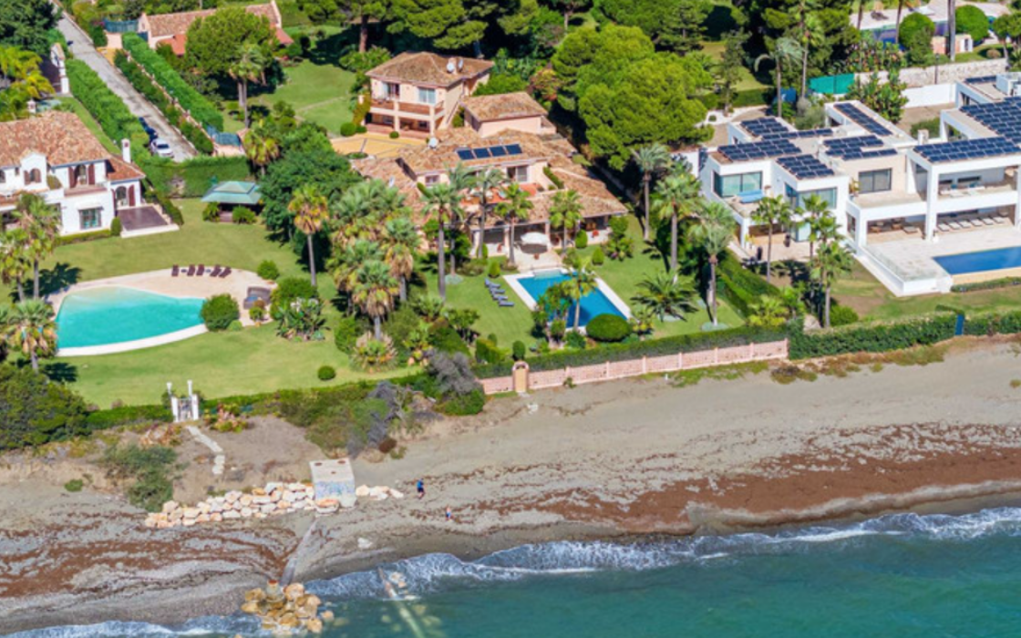 Вілла біля моря в Новій Золотій Мілі з терасою, 735 кв.м.