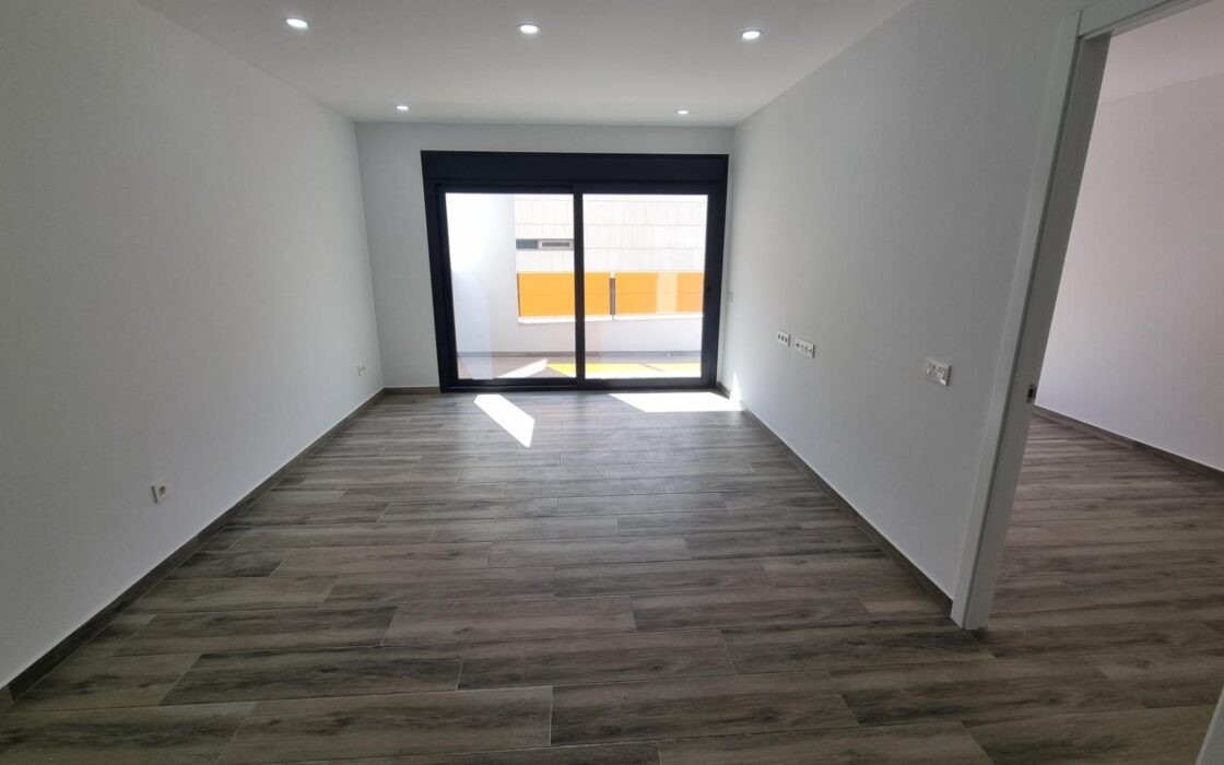 Апартаменты 108 кв.м в Торревьехе 200 м от моря