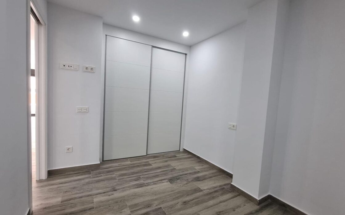 Апартаменты 108 кв.м в Торревьехе 200 м от моря