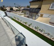 Вилла в Торревьехе 125 кв.м с террасой у моря