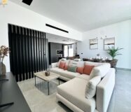 Вилла в Торревьехе 125 кв.м с террасой у моря