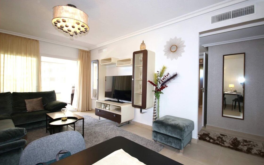 Апартаменты с террасой в Торревьехе 154 кв.м у моря