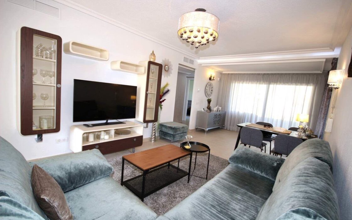 Апартаменты с террасой в Торревьехе 154 кв.м у моря