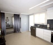 Апартаменты с террасой в Торревьехе 154 кв.м у моря