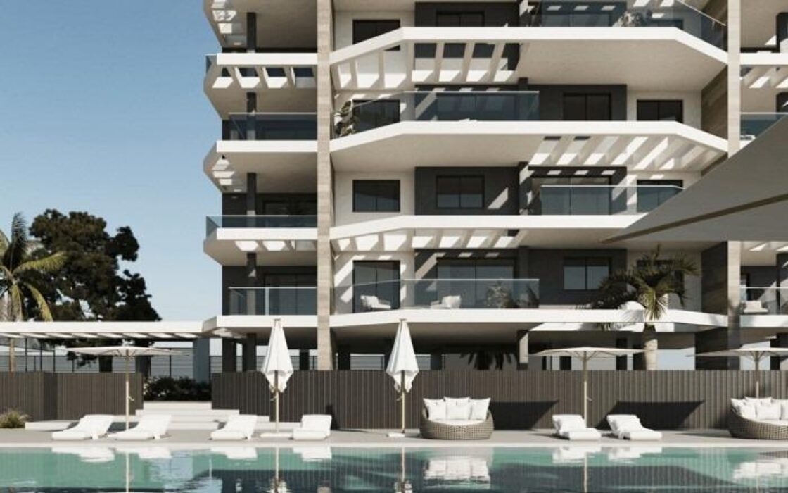 Новые квартиры в Кальпе с видом на море у пляжа