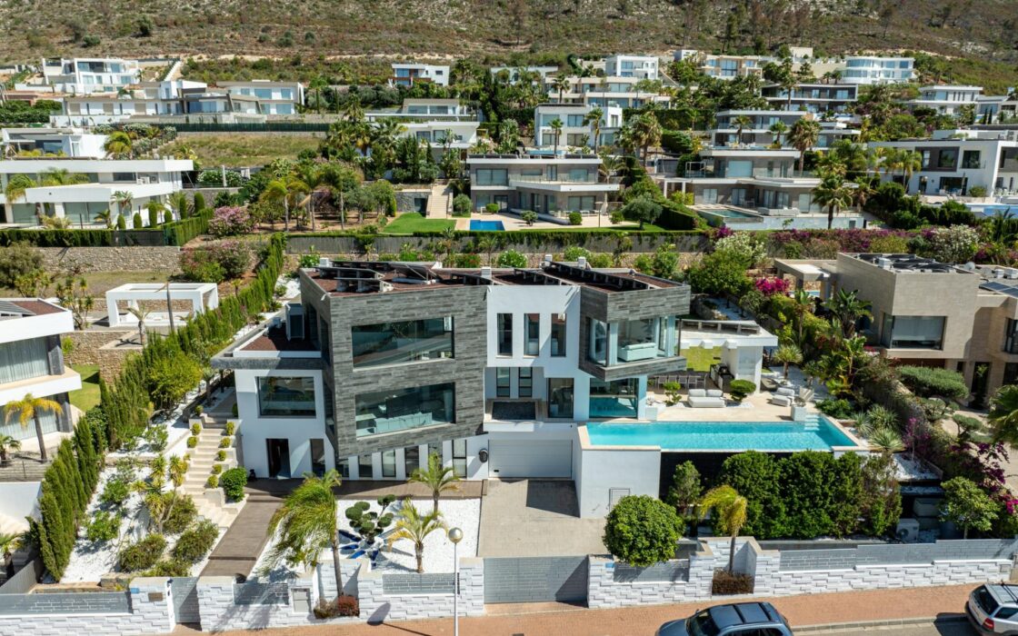 Вілла в Хавеа, 521 кв.м, з терасами та видами на море