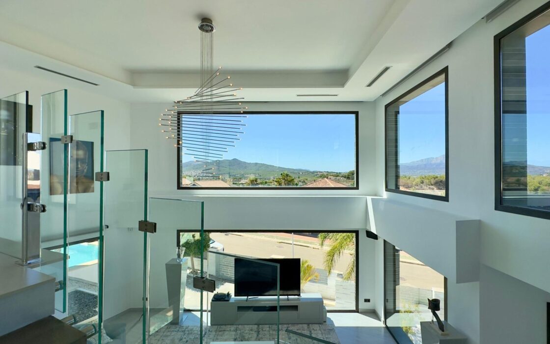 Вілла в Хавеа, 521 кв.м, з терасами та видами на море