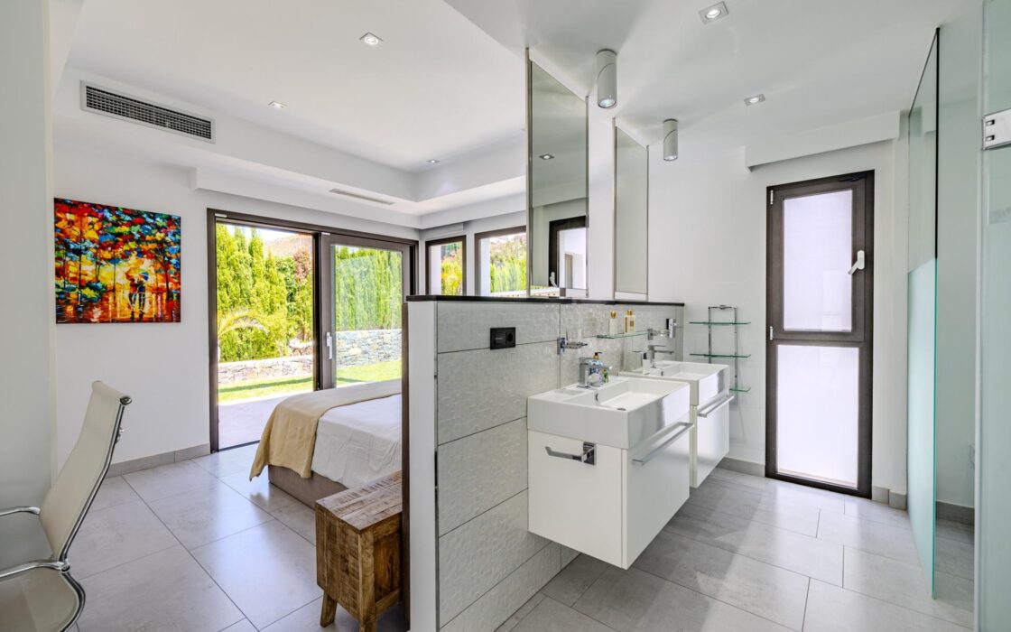 Вілла в Хавеа, 521 кв.м, з терасами та видами на море