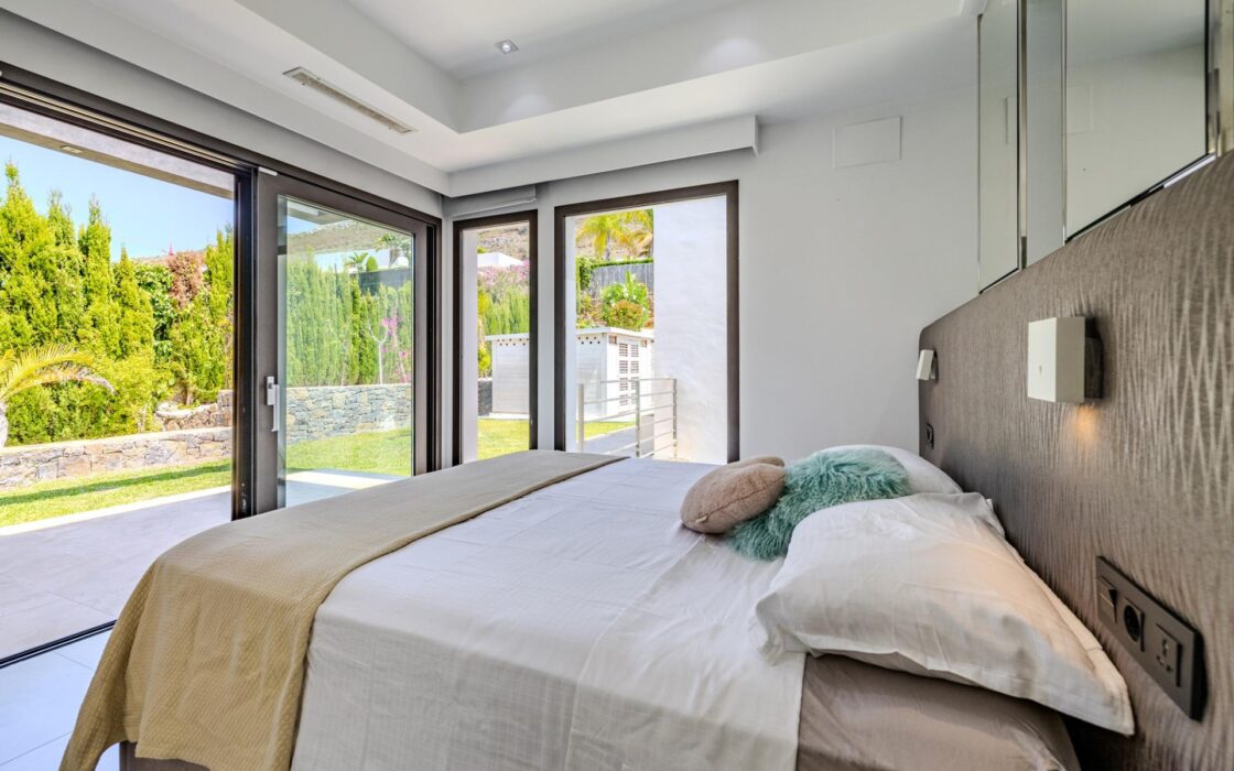 Вілла в Хавеа, 521 кв.м, з терасами та видами на море