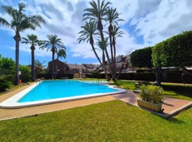 Бунгало в Ла-Альбуферете, 4 комнаты, терраса, 650 м до моря