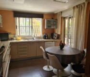 Бунгало в Ла-Альбуферете, 4 комнаты, терраса, 650 м до моря