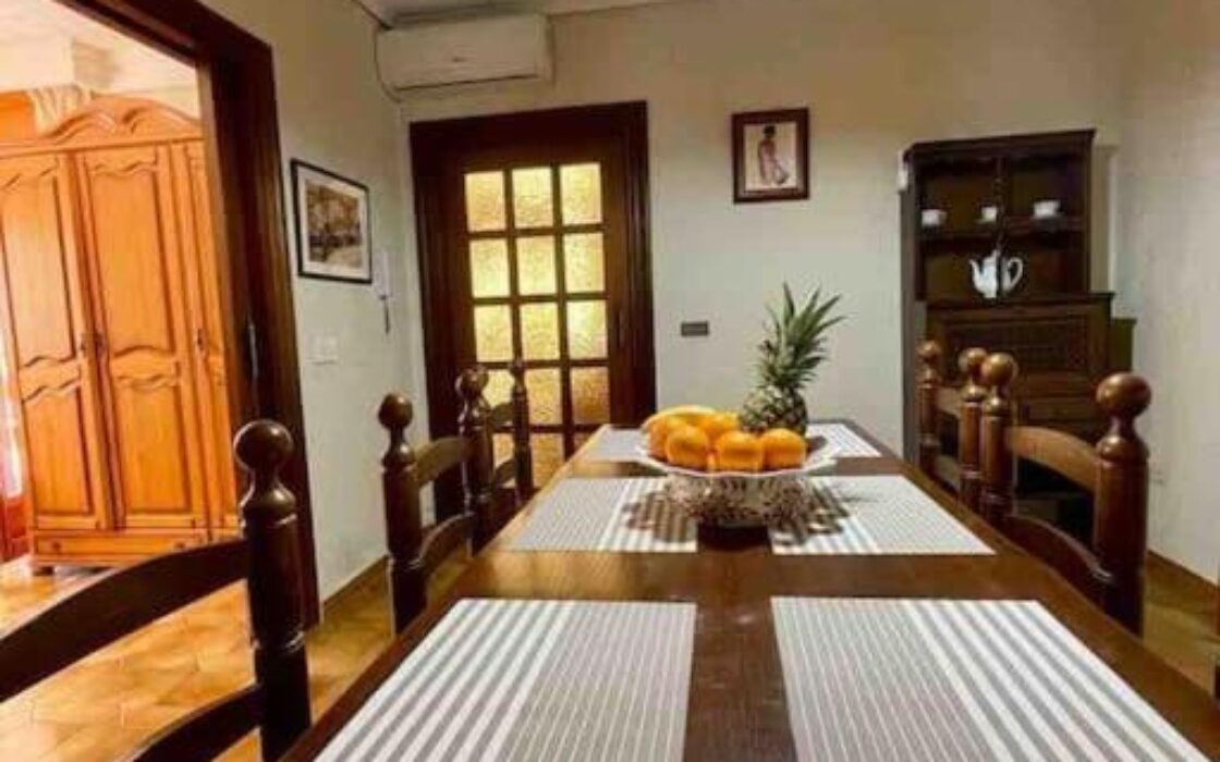 Вілла в Оріуела Коста з терасою 328 кв.м 5 кімнат