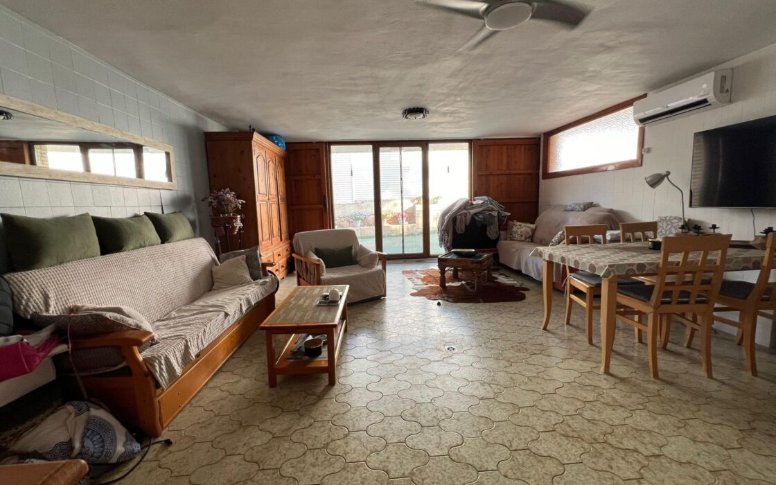 Вілла в Оріуела Коста з терасою 328 кв.м 5 кімнат