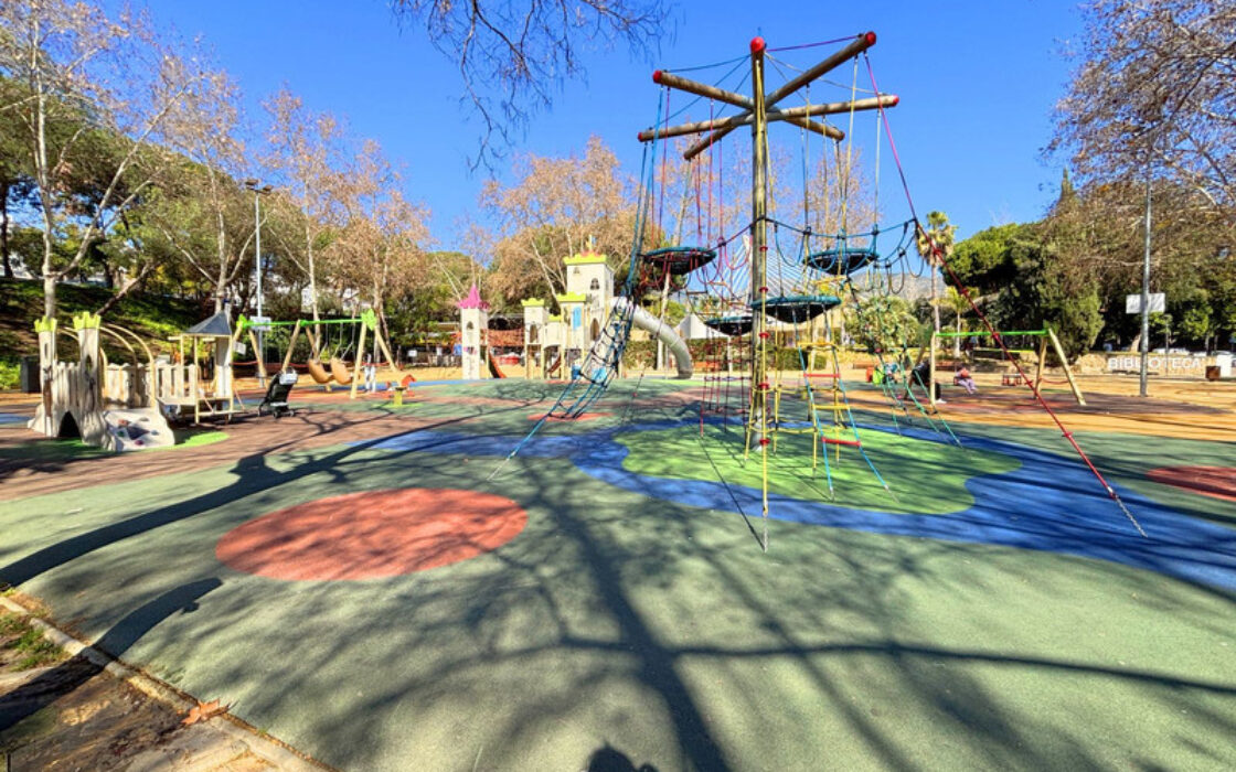 Квартира в центре Марбельи с террасой и 3 спальнями