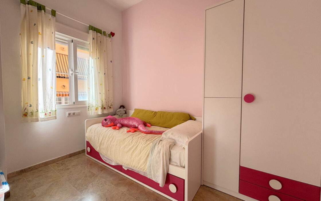 Квартира в центре Марбельи с террасой и 3 спальнями