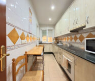 Квартира в центре Марбельи с террасой и 3 спальнями