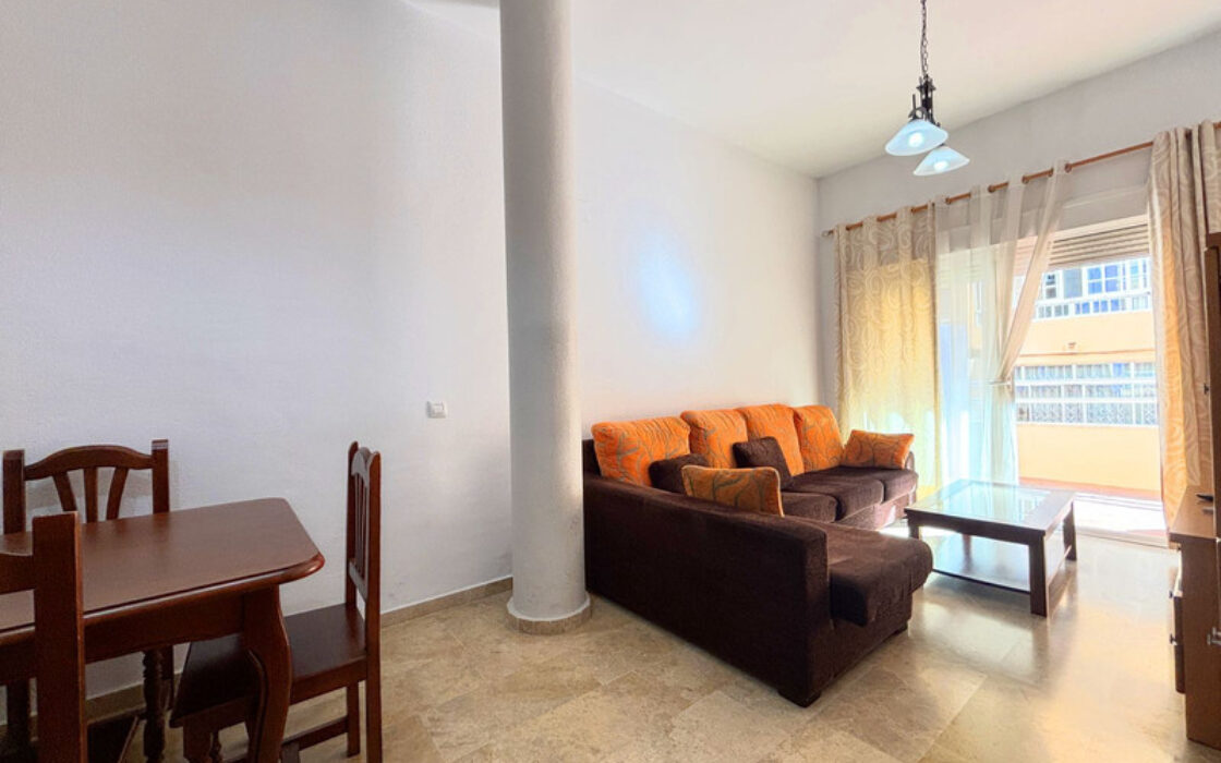 Квартира в центре Марбельи с террасой и 3 спальнями