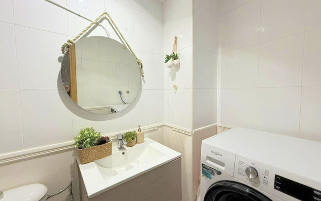 Квартира з терасою в Сабинильясі, 115 кв.м, до моря 10 хв.