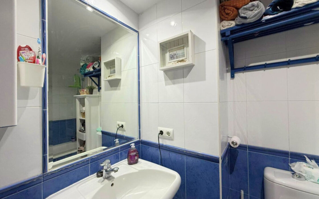 Квартира з терасою в Сабинильясі, 115 кв.м, до моря 10 хв.