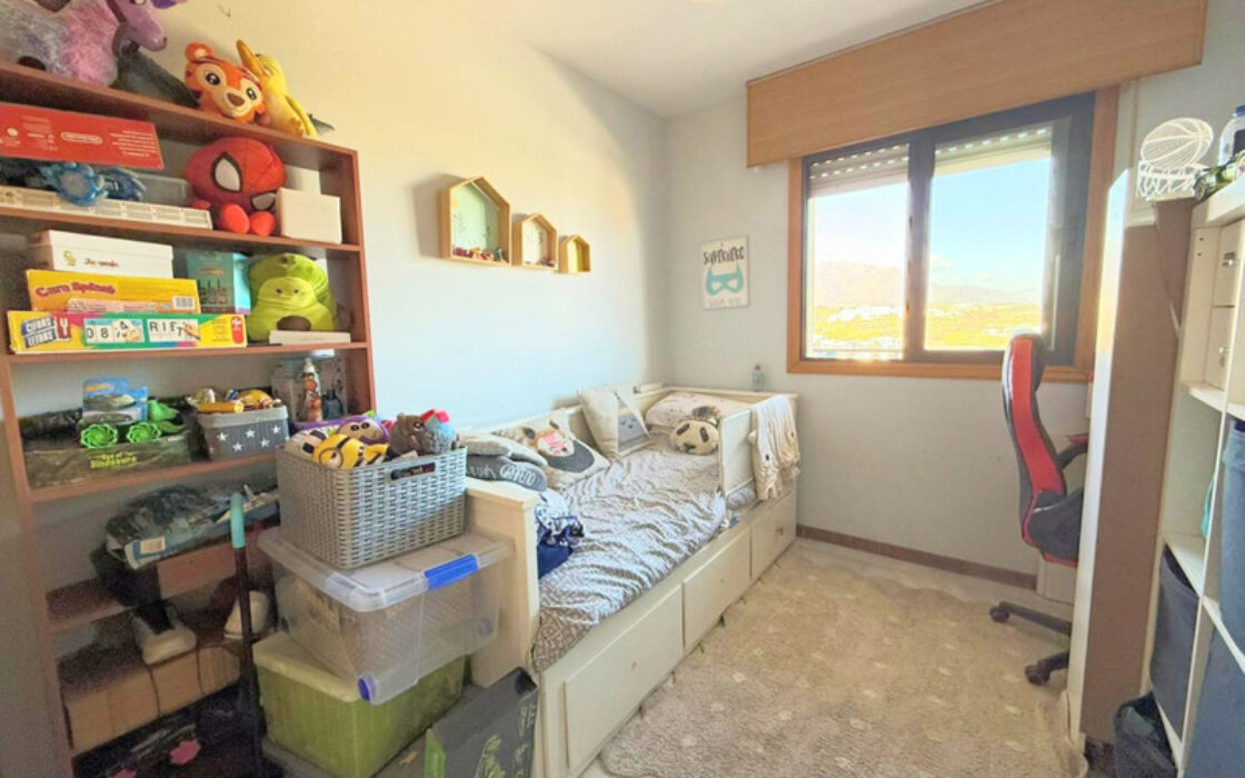 Квартира з терасою в Сабинильясі, 115 кв.м, до моря 10 хв.