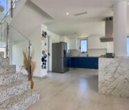 Вилла в Финестрате с террасой и видом на море 182 кв.м