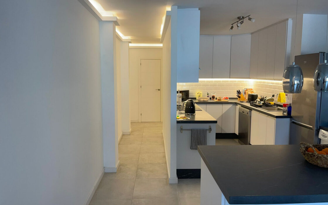 Трикімнатна квартира з терасою в Марбельї, 186 кв.м