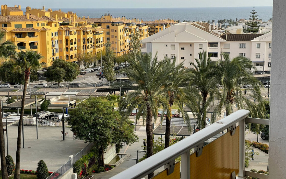 Трикімнатна квартира з терасою в Марбельї, 186 кв.м