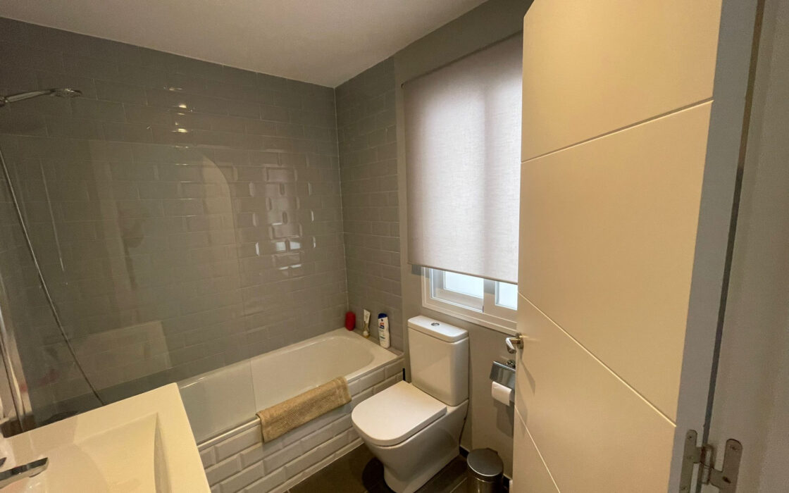 Трикімнатна квартира з терасою в Марбельї, 186 кв.м