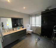 Трикімнатна квартира з терасою в Марбельї, 186 кв.м