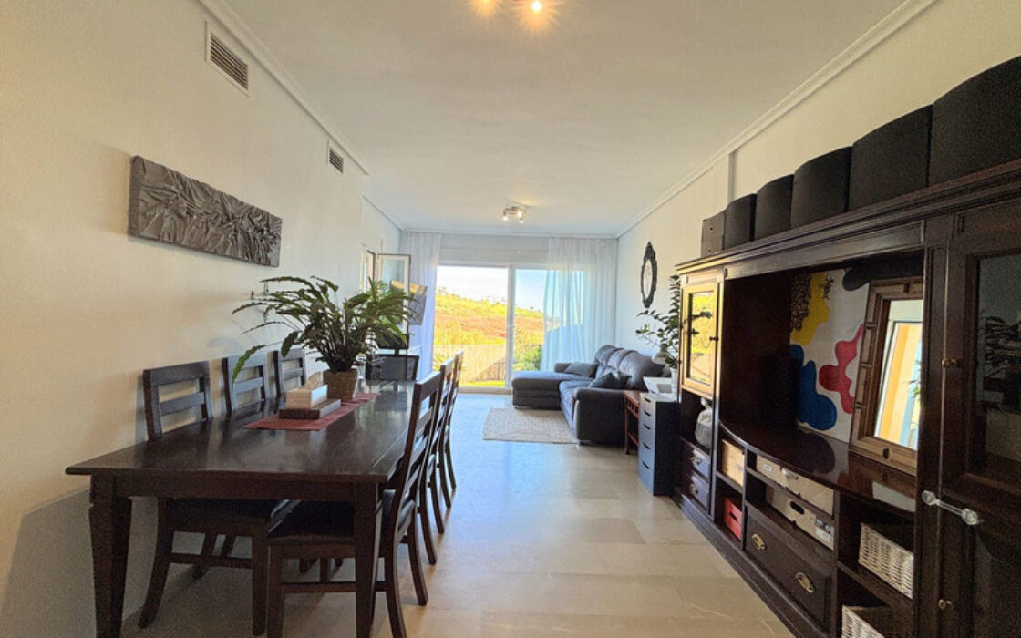 Квартира с террасой в Касаресе, 80 кв.м, вид на море